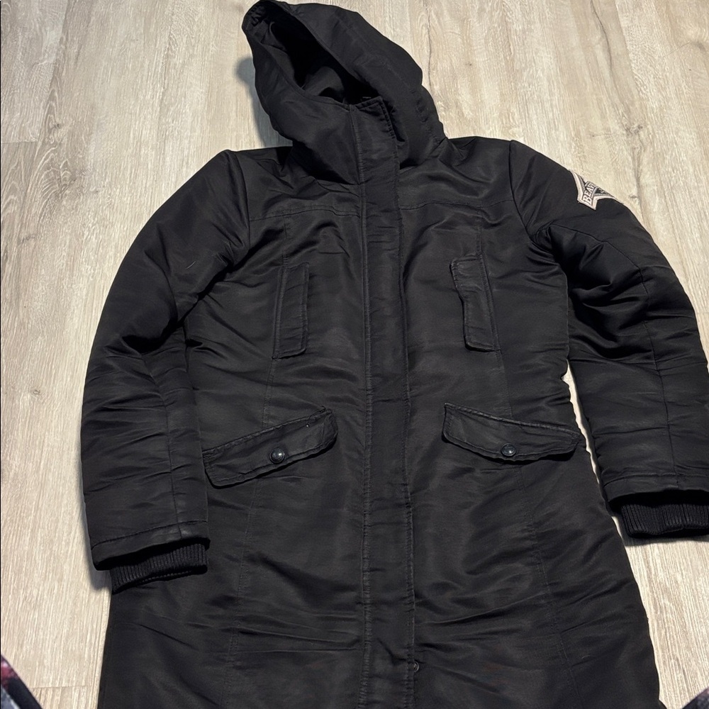 Beaver Canoe Women's Black Quilted Puffer Jacket